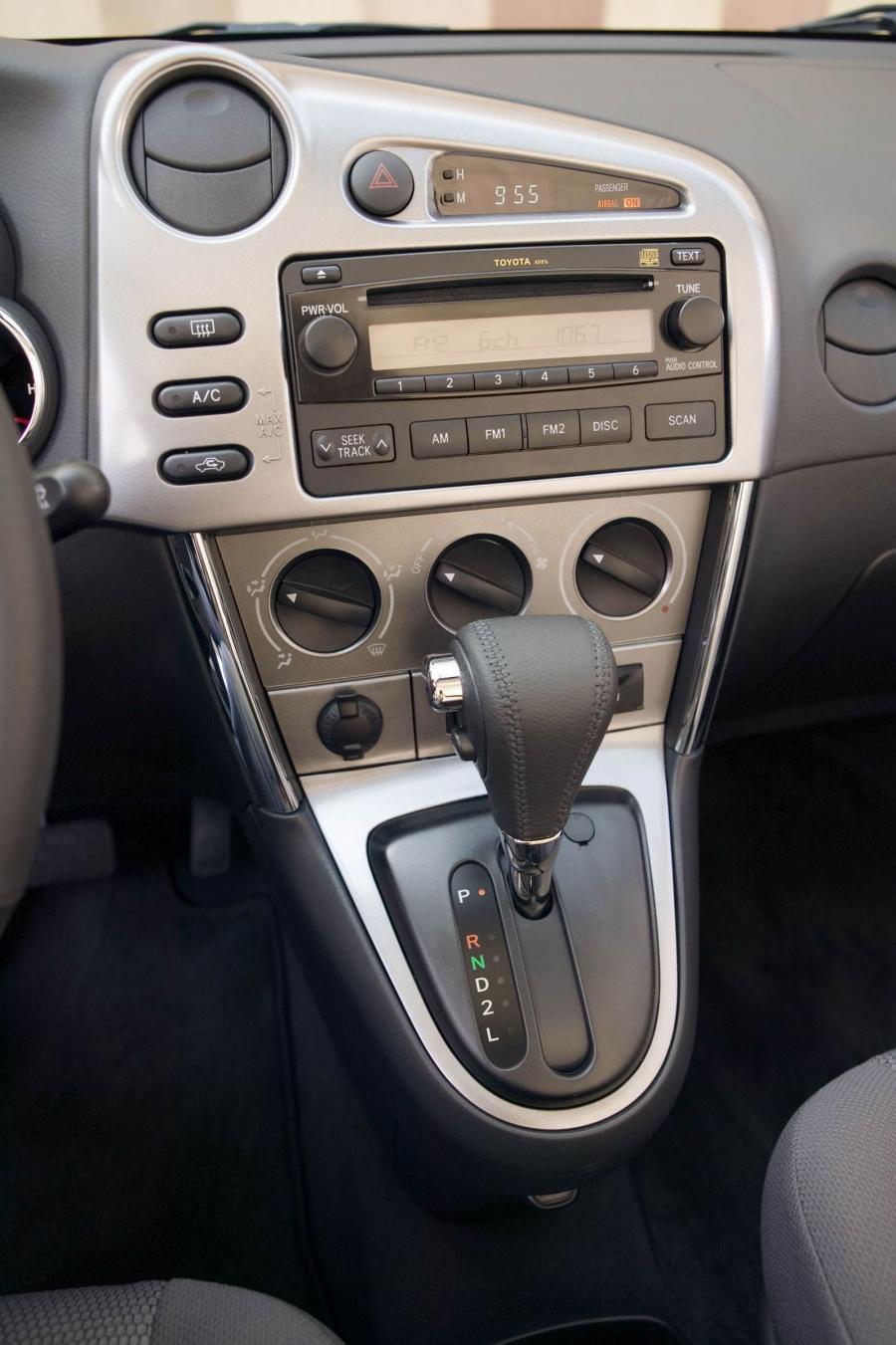  Toyota Matrix 2003 года  (фото 37 из 102)